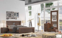 חדר שינה קומפלט דגם ריו הכולל מיטה זוגית בשילוב מתכת אות סינית בצבע מושחר ,2 שידות לילה ,קומודה ,יחידת מגירה + מראת גוף ,בצבע וונגה ,נמצא באתר מודרני moderne.co.il